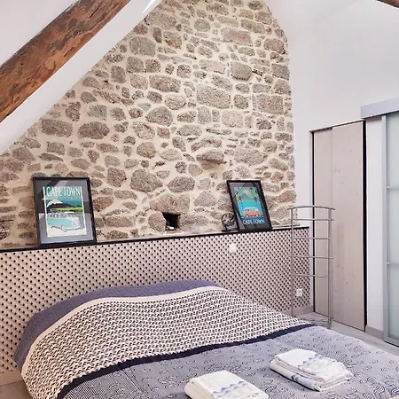 Hébergement de vacances L'héméra: Maison Au Coeur De *