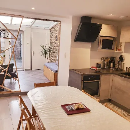 L'hemera: Maison Au Coeur De