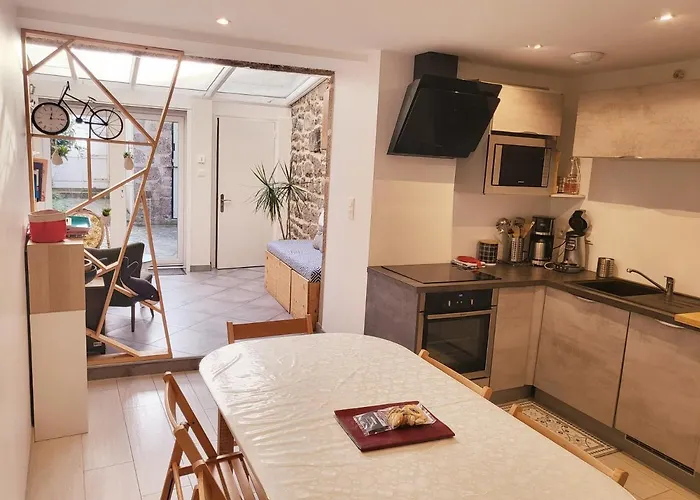 L'hemera: Maison Au Coeur De